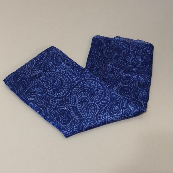 Scarf - Picture 4 of 4